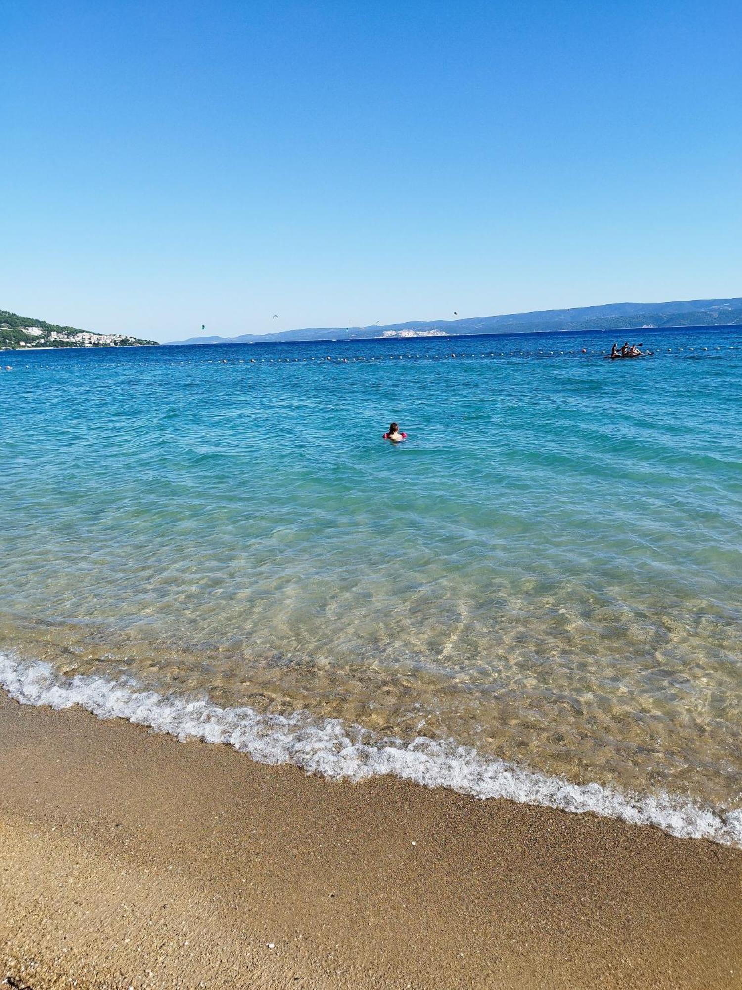Ferienwohnung Am Sandstrand Omiš Dış mekan fotoğraf