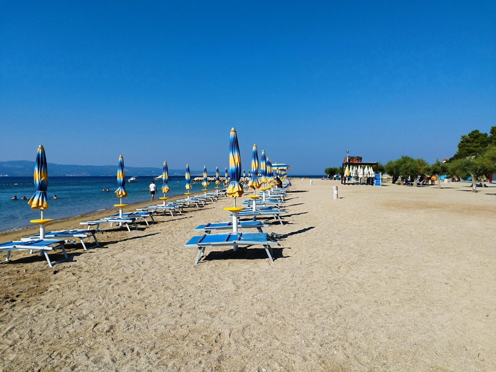 Ferienwohnung Am Sandstrand Omiš Dış mekan fotoğraf
