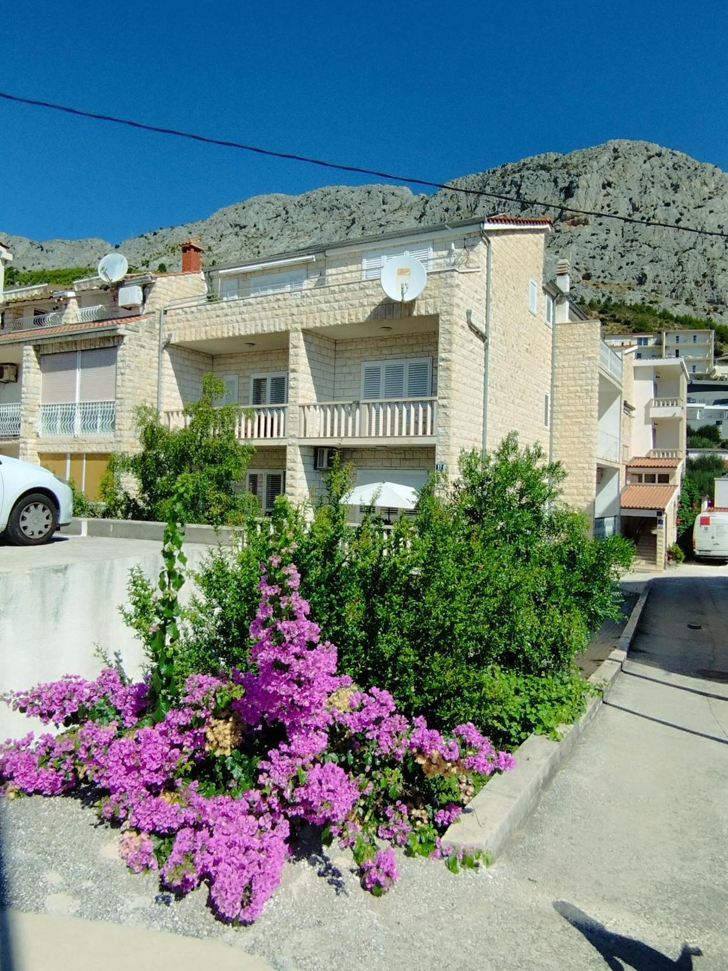 Ferienwohnung Am Sandstrand Omiš Dış mekan fotoğraf
