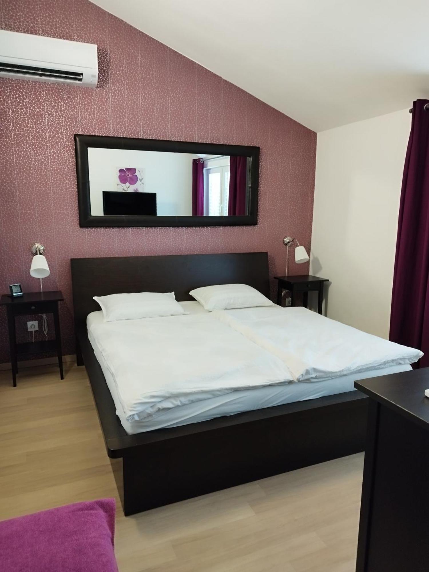 Ferienwohnung Am Sandstrand Omiš Dış mekan fotoğraf